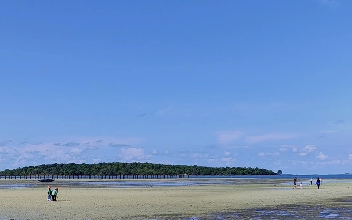 Pantai Gaseng Tanjungpinang yang Indah dan Semakin Populer